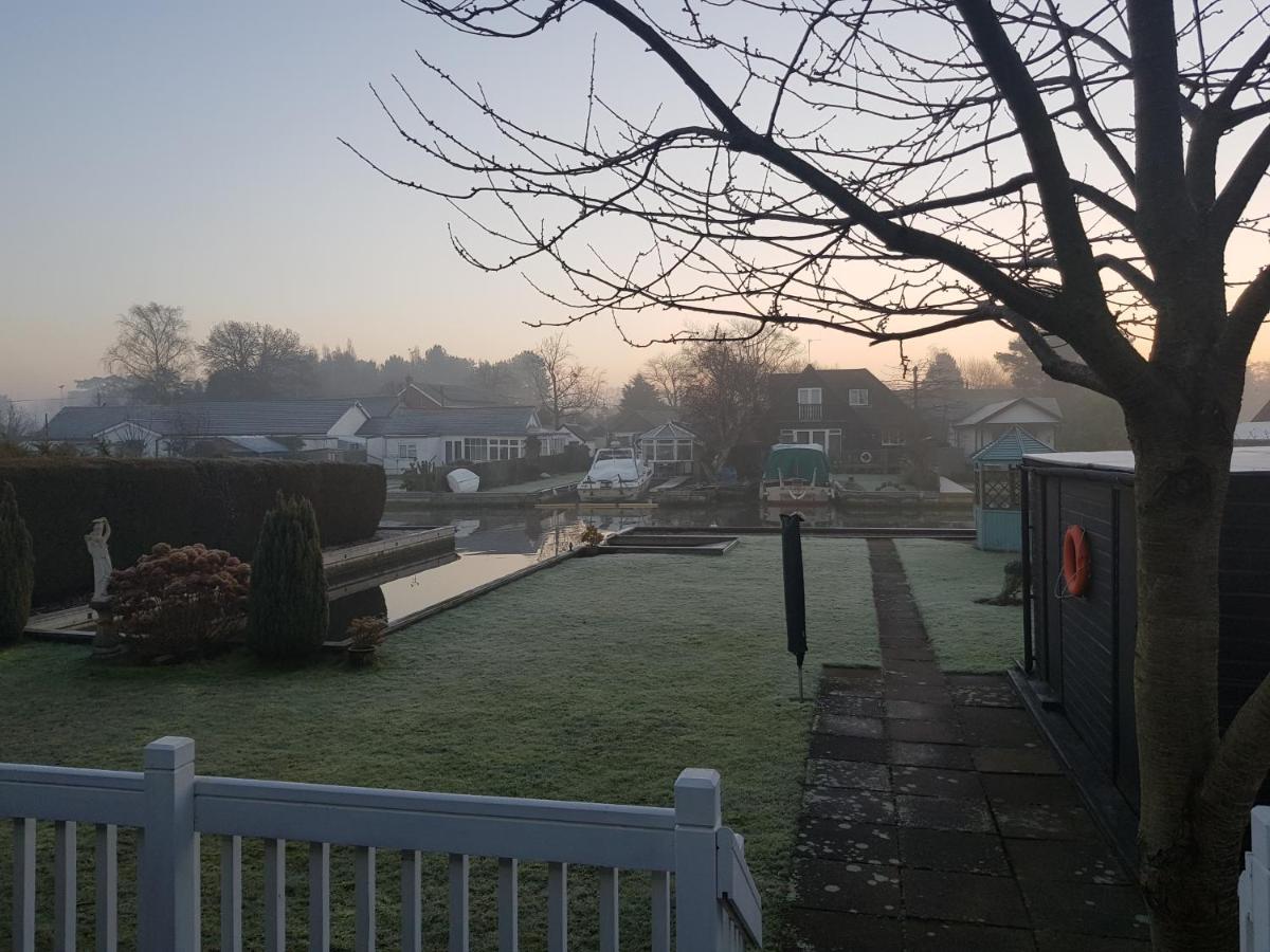 The Willows Wroxham Εξωτερικό φωτογραφία